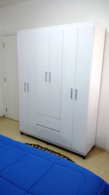 Guarda Roupa com Gaveteiro