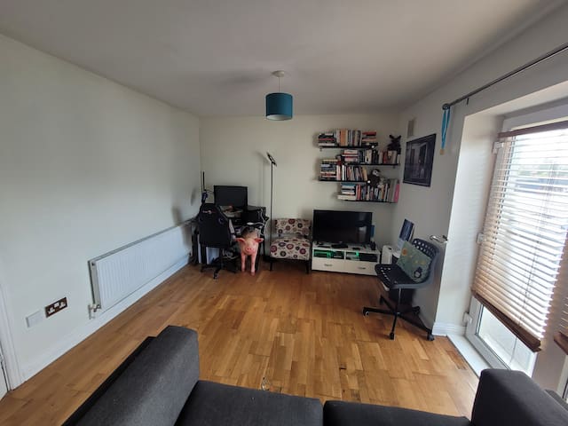 2 double beds + more…a walk to city centre!