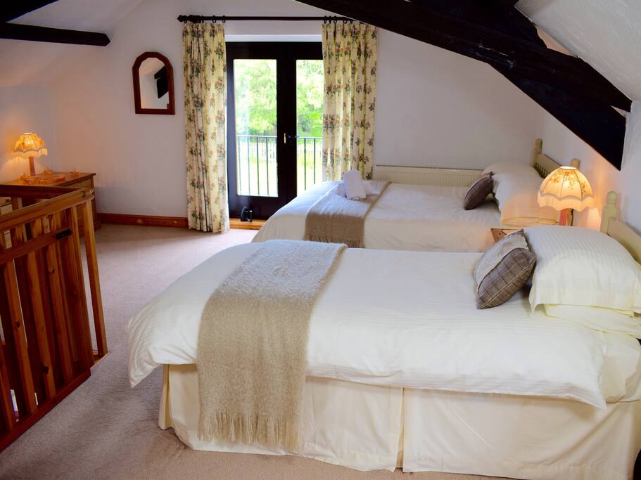 The Bedroom in Vine