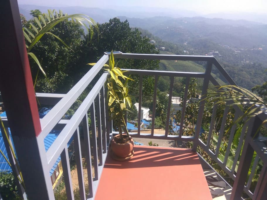 Infinite Mountain View