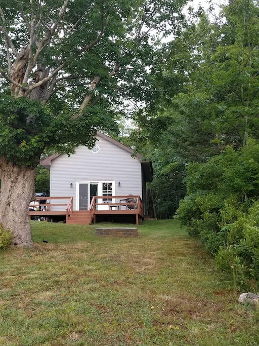 Lakefront Cottage, 6min from Yarmouth. Cottages for Rent in Yarmouth, Nova Scotia, Canada