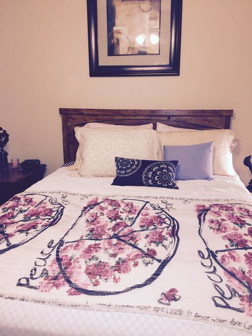 Queen size bed
