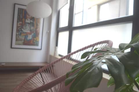 A small design apartment in Volos' heart!