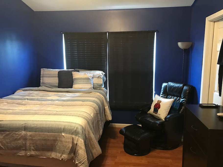 Private room with bed and tv