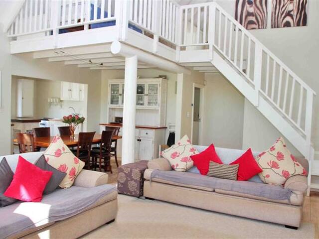 Bokkemanskloof Eco Estate Hout Bay gallery image 5