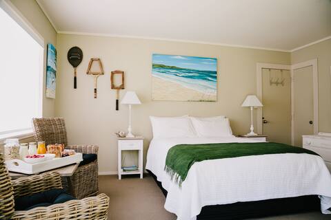 Successful Airbnb property: Studio on Petley. in Thames Coromandel District