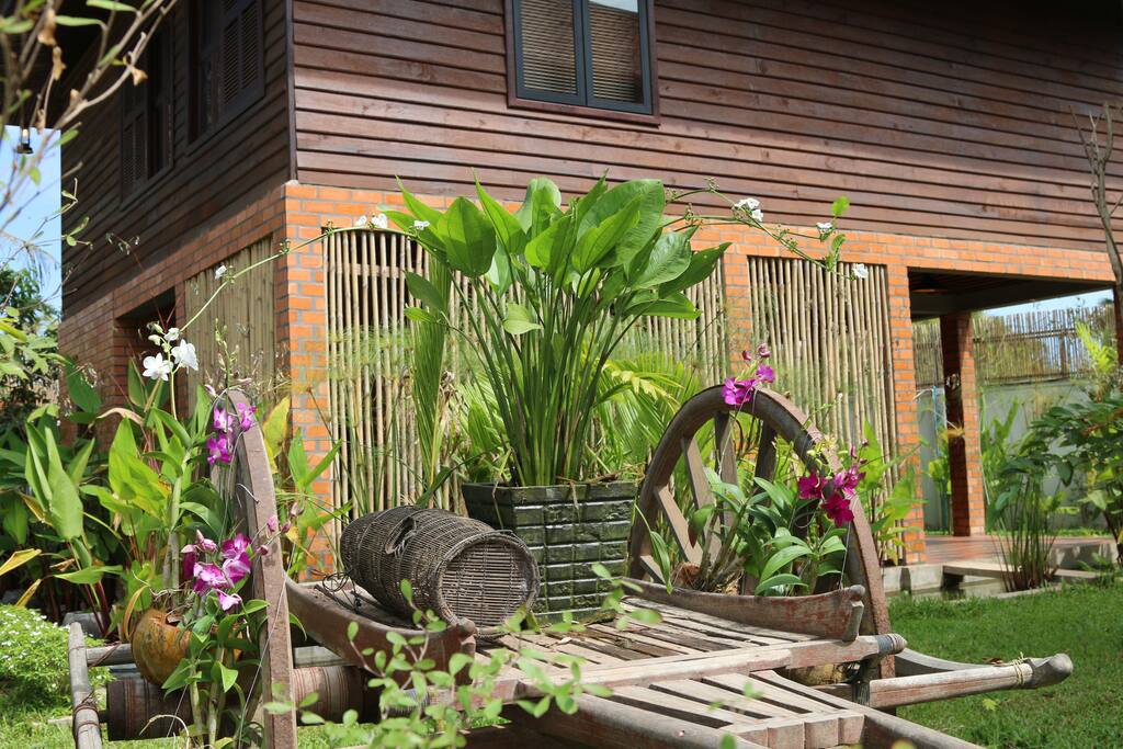 Wooden Residence & Villa