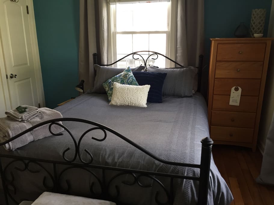 Good-sized closet and chest of drawers all for you.