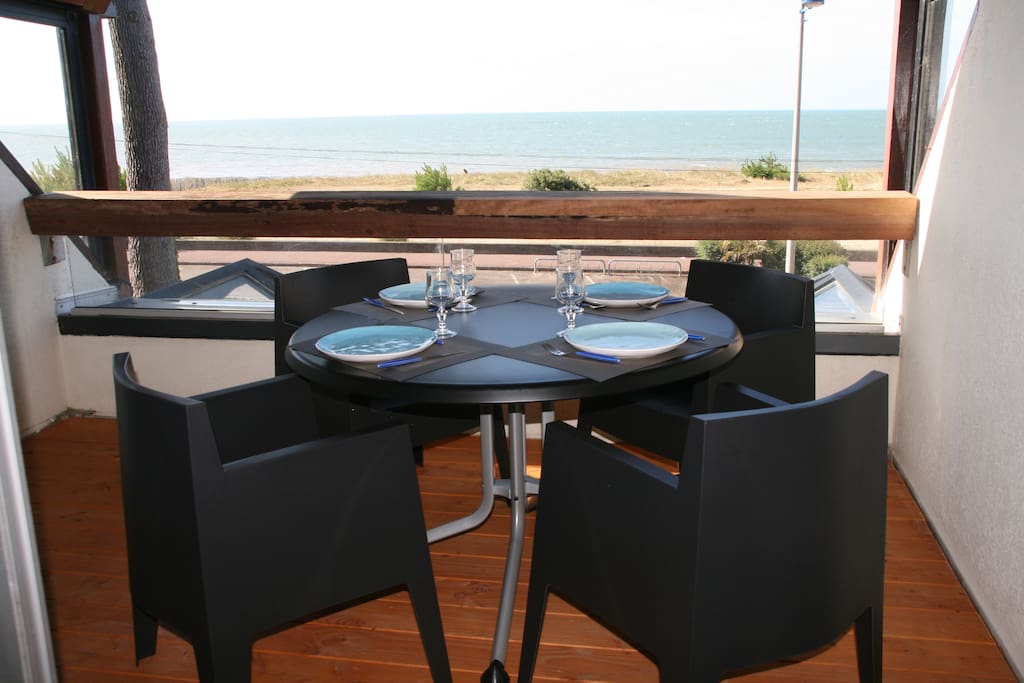 Déjeuner terrasse