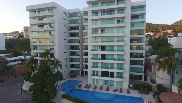 Apartment in downtown Acapulco — 3 bedroom vacation rental in Acapulco