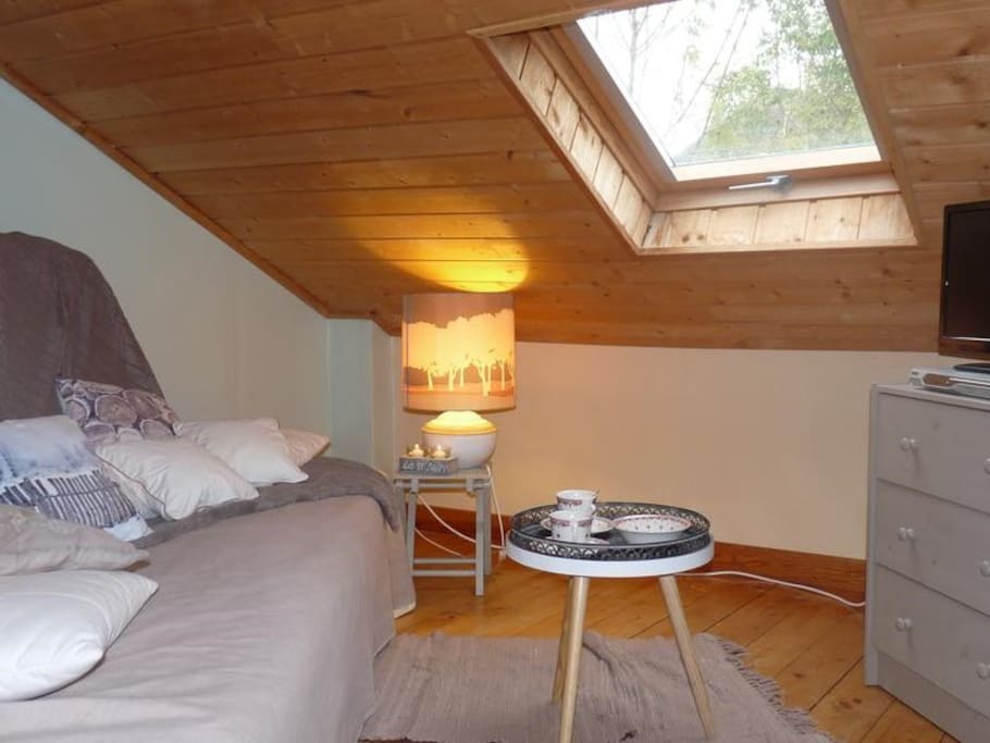 Guest room
