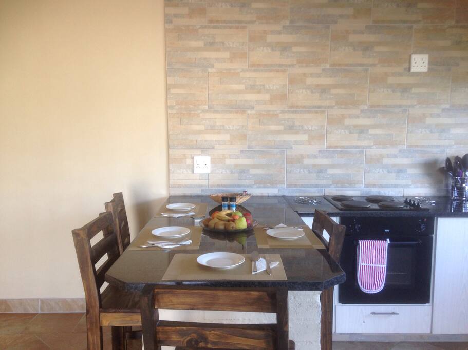 Breakfast bar area
