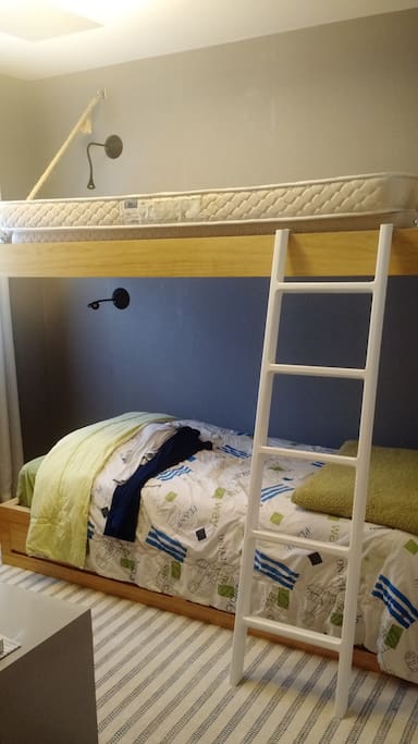 Quarto com beliche