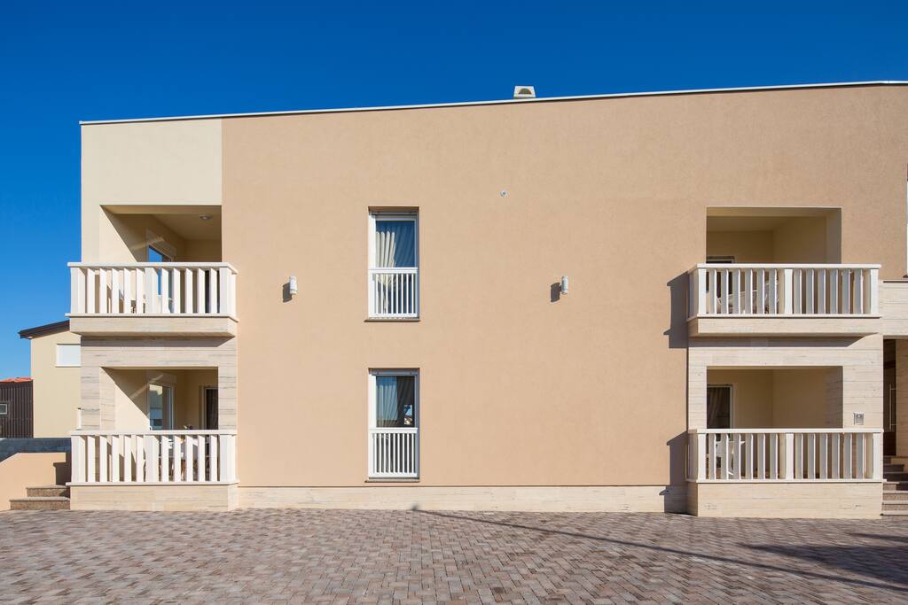 4 star apartment
