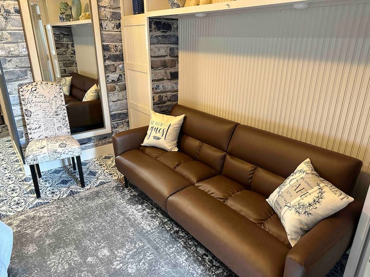 The Cozy Cove Condo - Saugatuck, MI