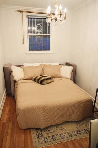 Villa Astoria Duplex (5 Rooms, 2 Baths, 2 Floors) gallery image 5