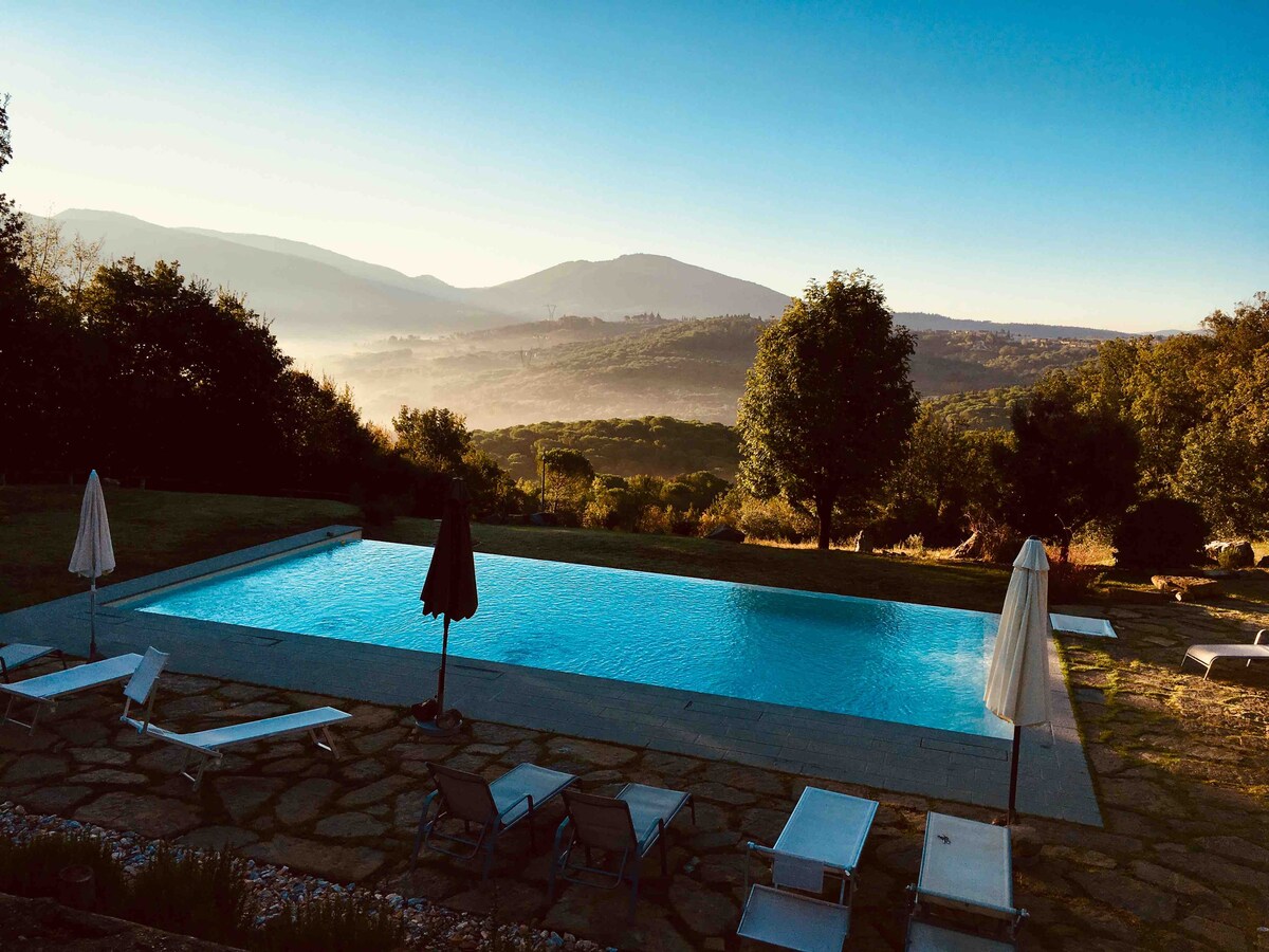 Popular Airbnb listing: Private Tuscan Estate • 3 Homes and Pool in Greve In Chianti