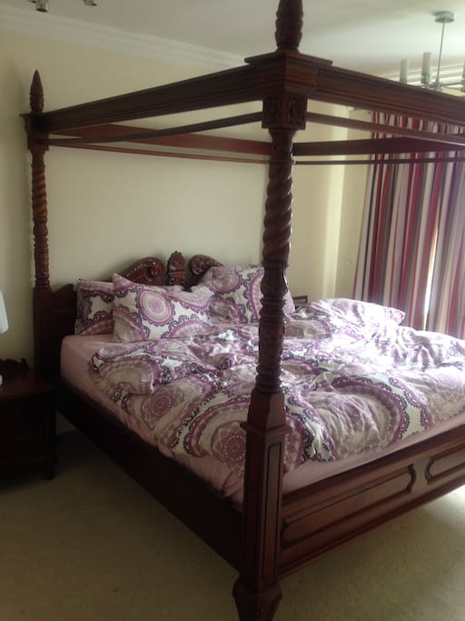 Main room 1