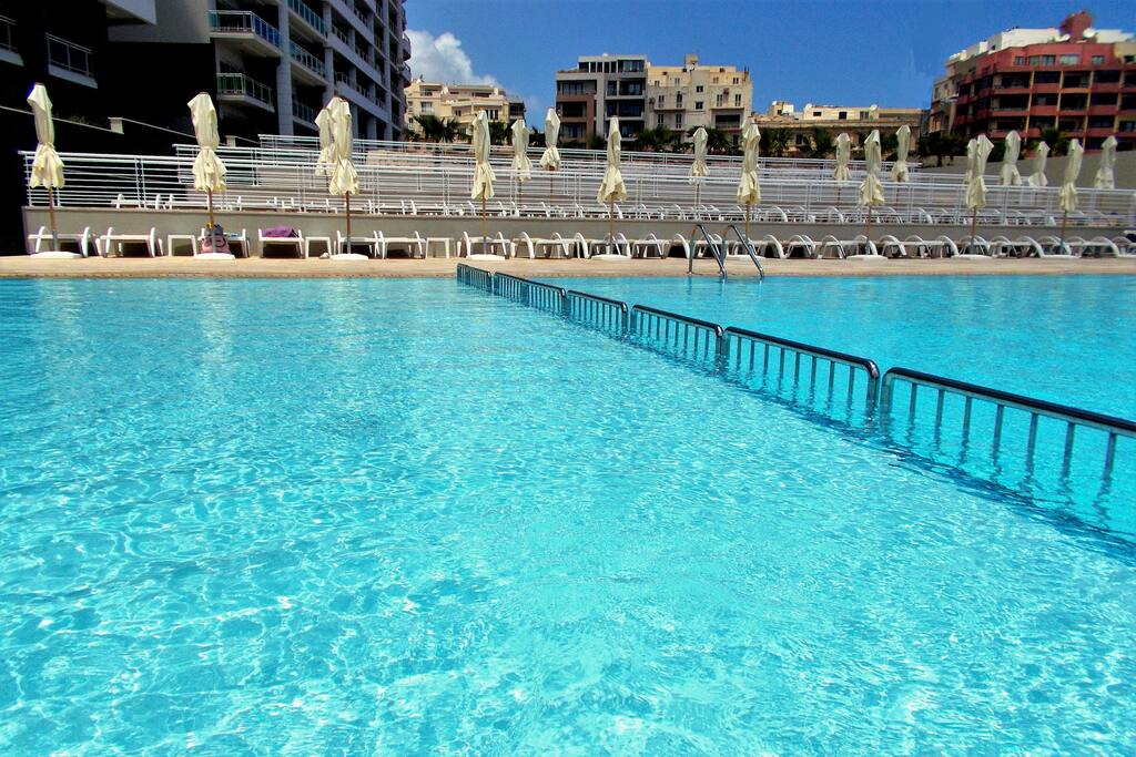 The complex large residential pool - kids area