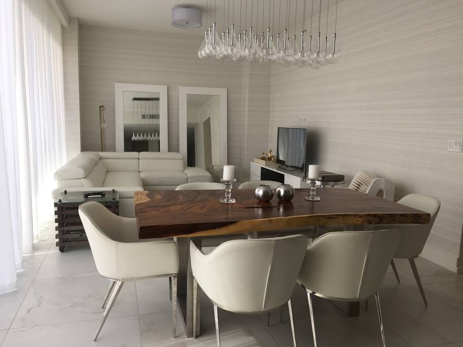 designer furnished dining area.