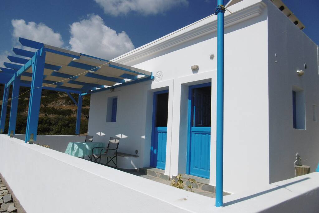 Cottage “Elaeon”, the yard, view 1.