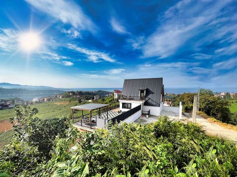 Luxury Villa with Jacuzzi & Views of the Black Sea & Kaçkar Mountains