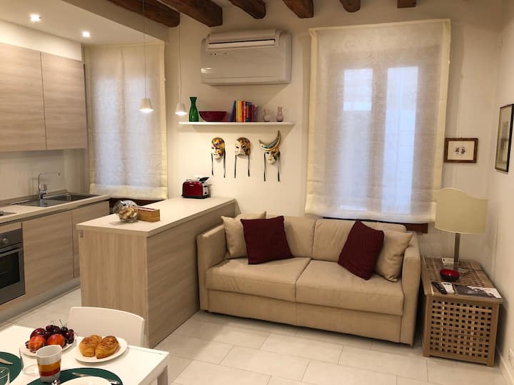 Totally Equipped Loft In The Heart Of Venice - Venetië