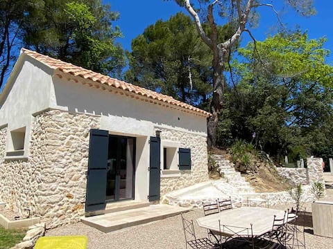 Small house and garden, private heated pool