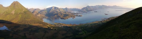 Top performing Airbnb: Vesterålen Hadsel Kaljord Seahouse in Hadsel