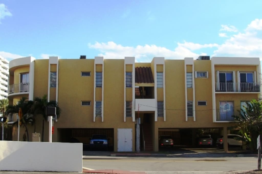 Building entrance & parking on 90th St.