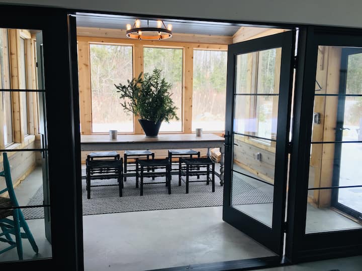 Berkshire Mountain retreat with Urban ecoluxuries Houses for Rent in