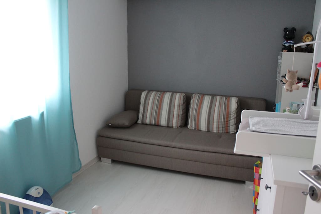 Room 2 (bed 160x200) & baby bed (70x100)