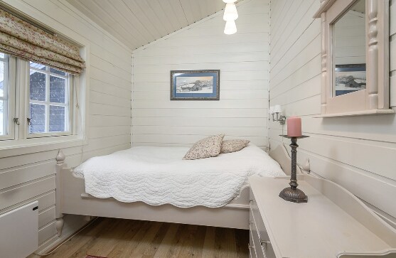 1. spavaća soba s bračnim krevetom, širine 120 cm