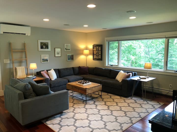 In-town Hanover Home For Dartmouth Events - Hanover, NH