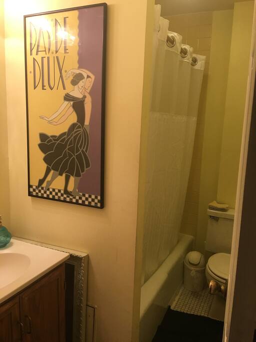 Shared full bathroom