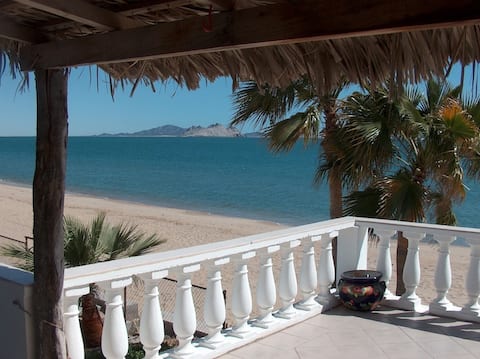 Casa Tortuga's Pelican Studio overlooking the sea