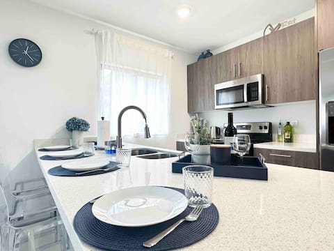 Blue House| GameRoom| The Keys| Everglades| Miami