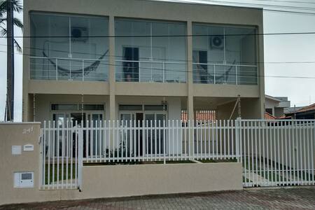 Excelente casa frente a praia Centro.WI-FI/NetFlix