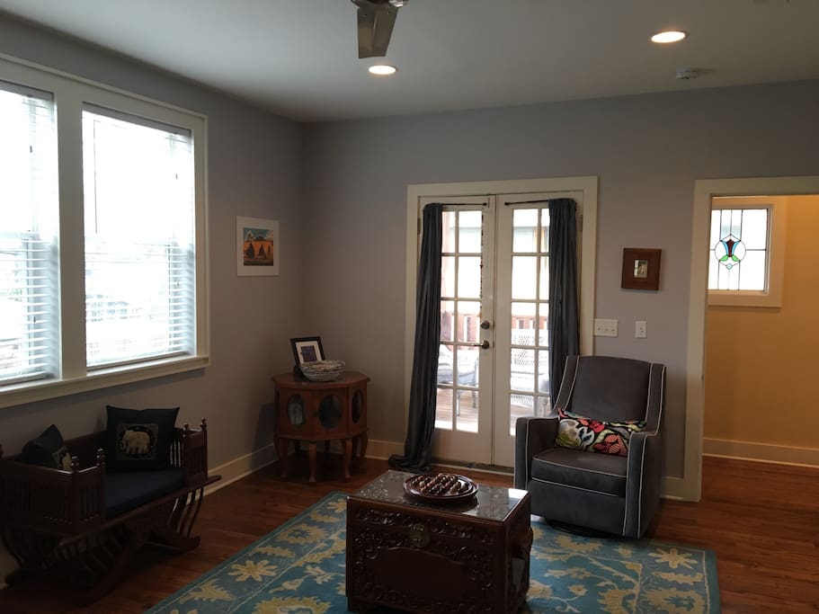 Private entrance and deck