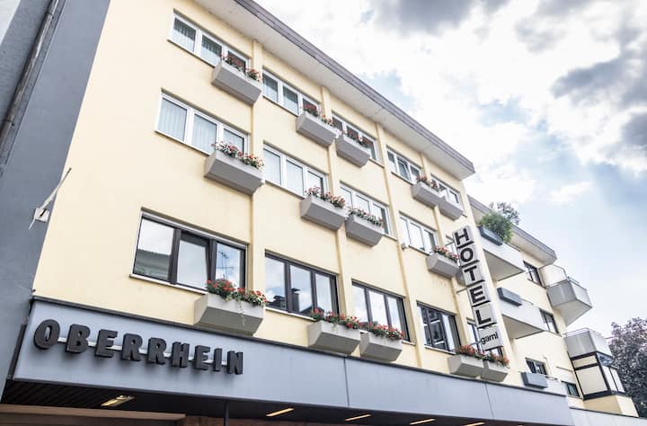 Hotel Garni Oberrhein Bed And Breakfasts For Rent In Rheinfelden Baden Baden Wurttemberg Germany