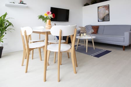 Cozy small apartment close to historic center