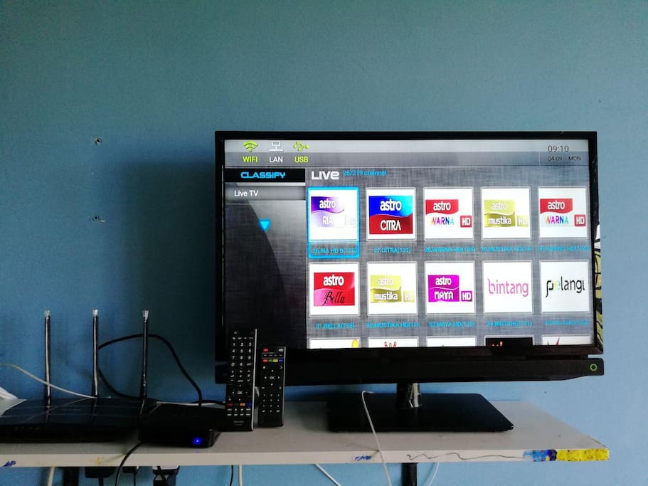 Android TV with 100+channels