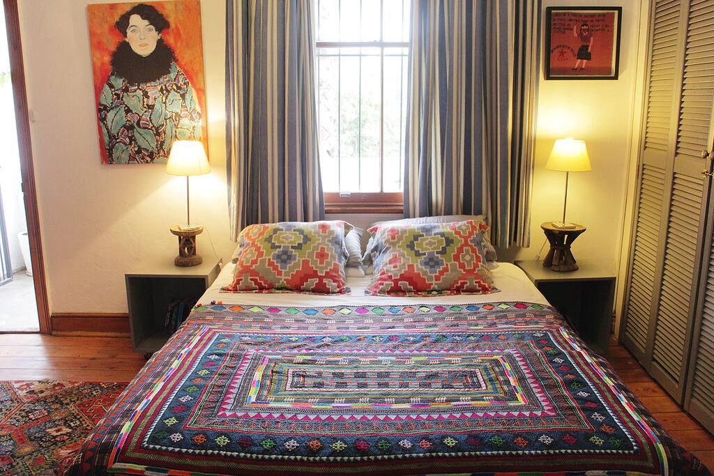 Queen Bed