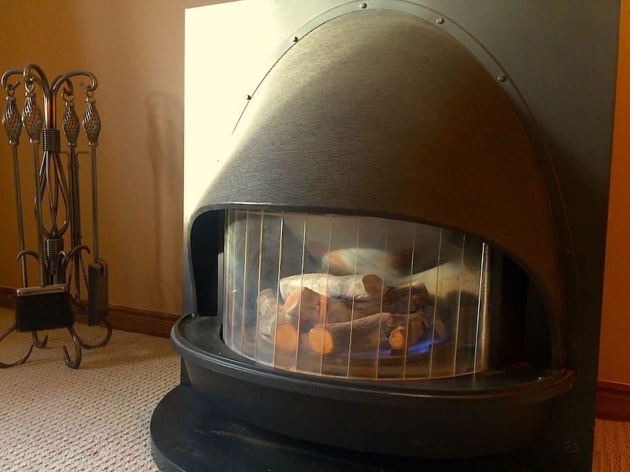 A cozy gas fireplace to add warmth to your getaway