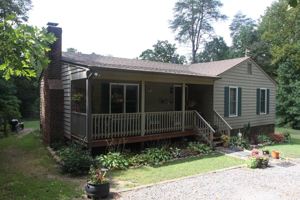 Gum Spring Getaway on 2 acres near Goochland.