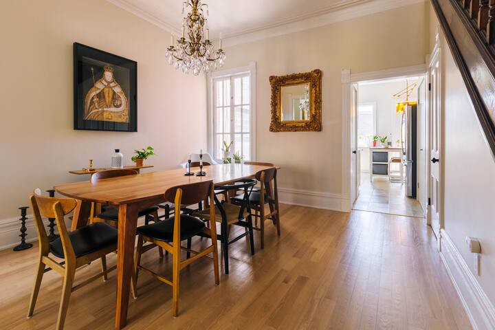 Beautiful Century Home gallery image 4