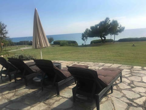 Seafront Sunset villa with private beach