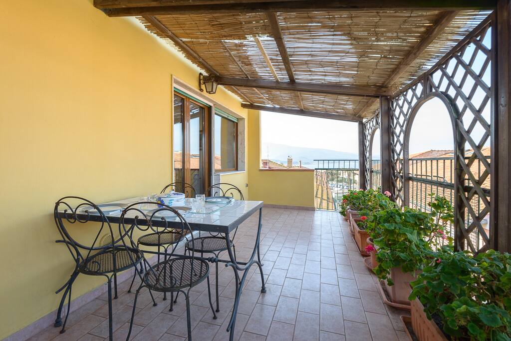 Terrazzo / Terrace