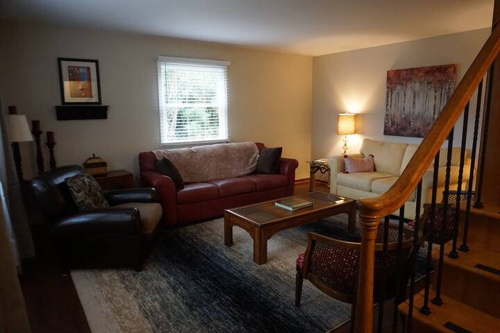 Newly renovated, spacious home in Central Columbus gallery image 4