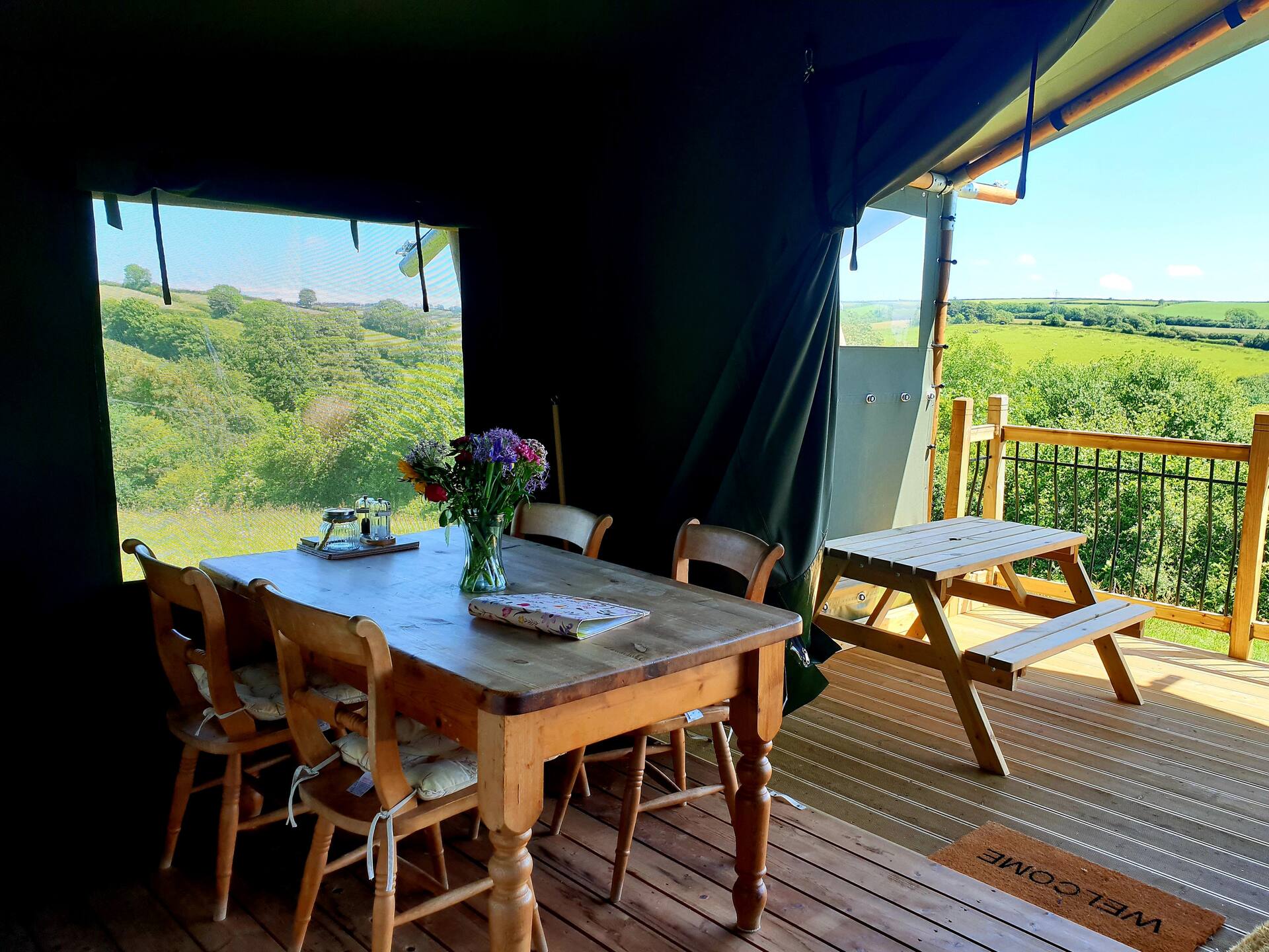 Brackenhill Glamping - Safari Tent with Hot Tub